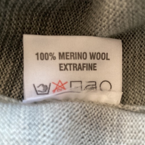 ca va de soi Merino Wool Cardigan Sweater - Picture 7 of 7